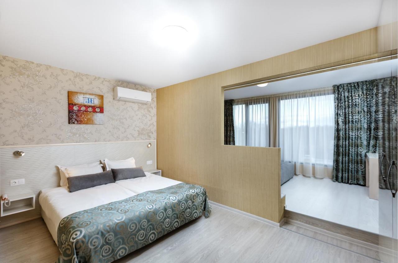 Hotel Capri بلوفديف المظهر الخارجي الصورة