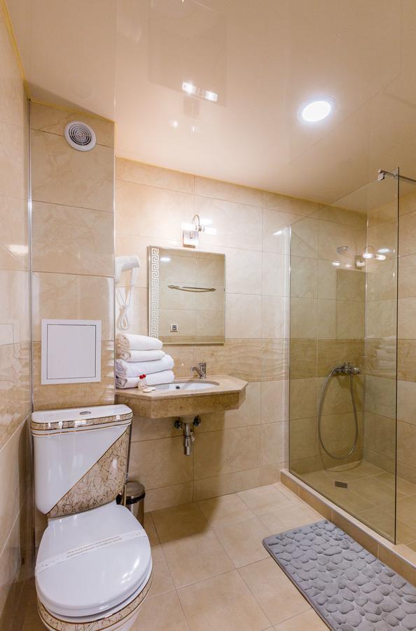 Hotel Capri بلوفديف المظهر الخارجي الصورة