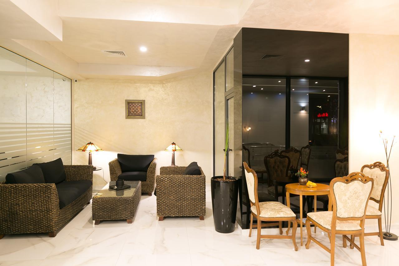 Hotel Capri بلوفديف المظهر الخارجي الصورة